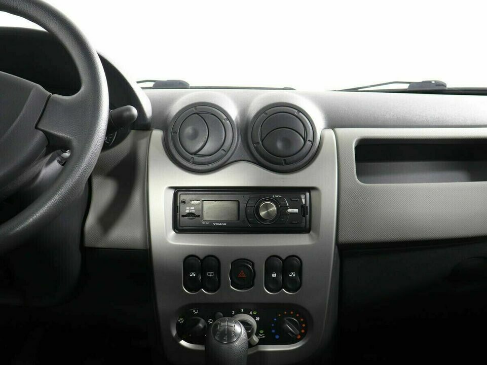 Renault Logan I Рестайлинг, фото №5