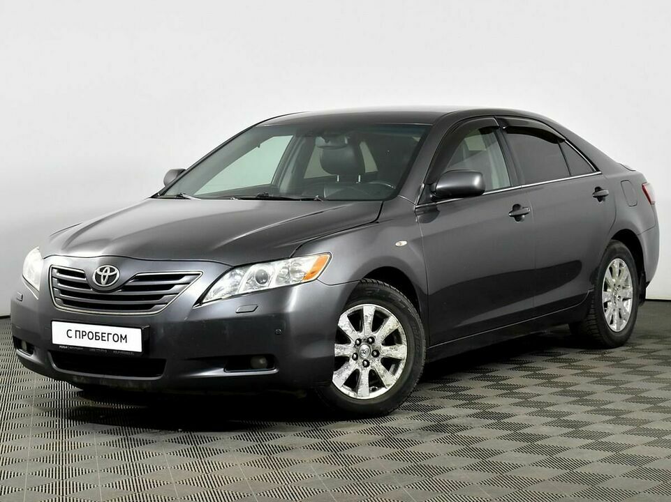 Toyota Camry, фото №1