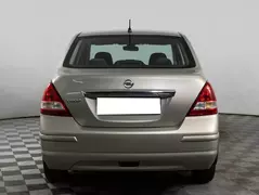 Nissan Tiida, фото №6