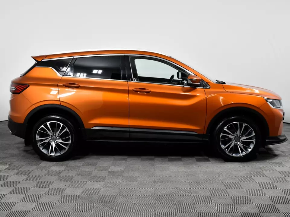 Geely Coolray, фото №4