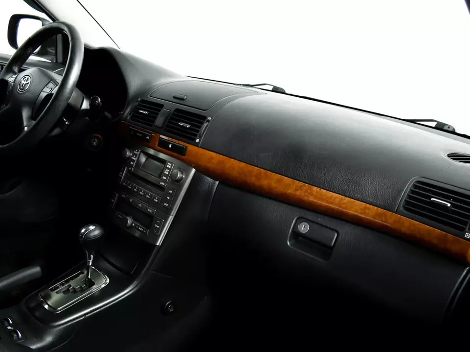 Toyota Avensis, фото №9