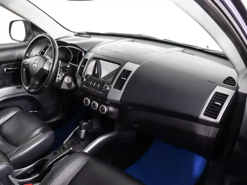 Mitsubishi Outlander, фото №10