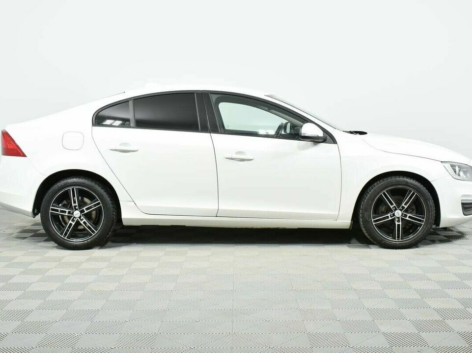 Volvo S60 II Рестайлинг, фото №2