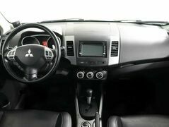 Mitsubishi Outlander II, фото №7