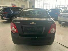Chevrolet Aveo II, фото №3
