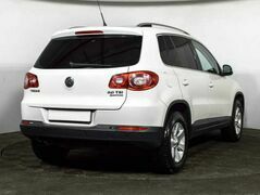 Volkswagen Tiguan 2.0 Автомат, фото №3