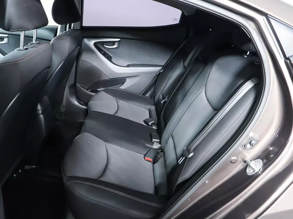 Hyundai Elantra, фото №12