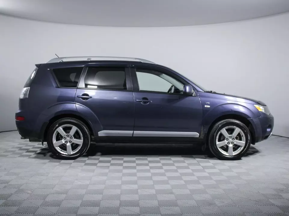 Mitsubishi Outlander, фото №4