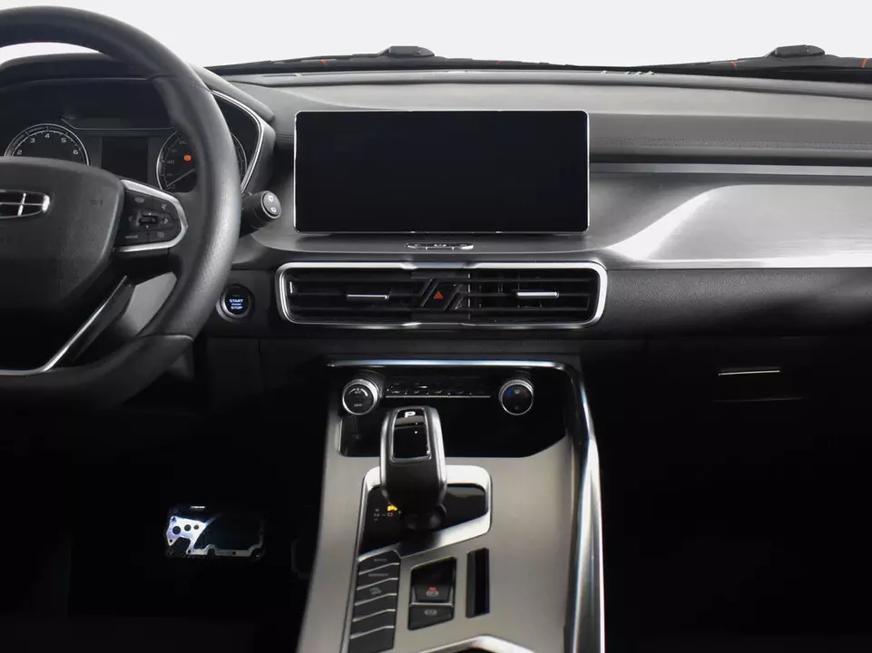 Geely Coolray, фото №12