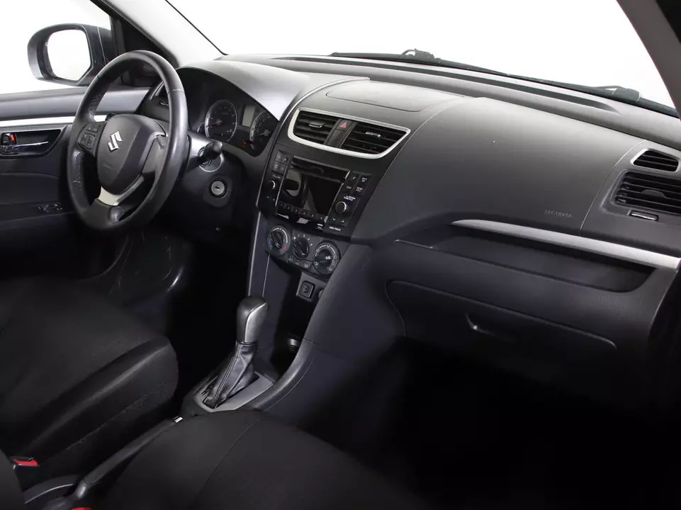 Suzuki Swift, фото №9