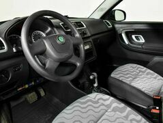 Skoda Fabia 1.6 Автомат, фото №6