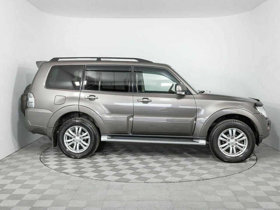 Mitsubishi Pajero IV Рестайлинг 1, фото №4