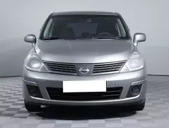 Nissan Tiida, фото №2