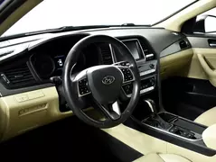 Hyundai Sonata, фото №12