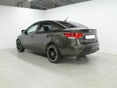 Kia Cerato 5-speed II, фото №4