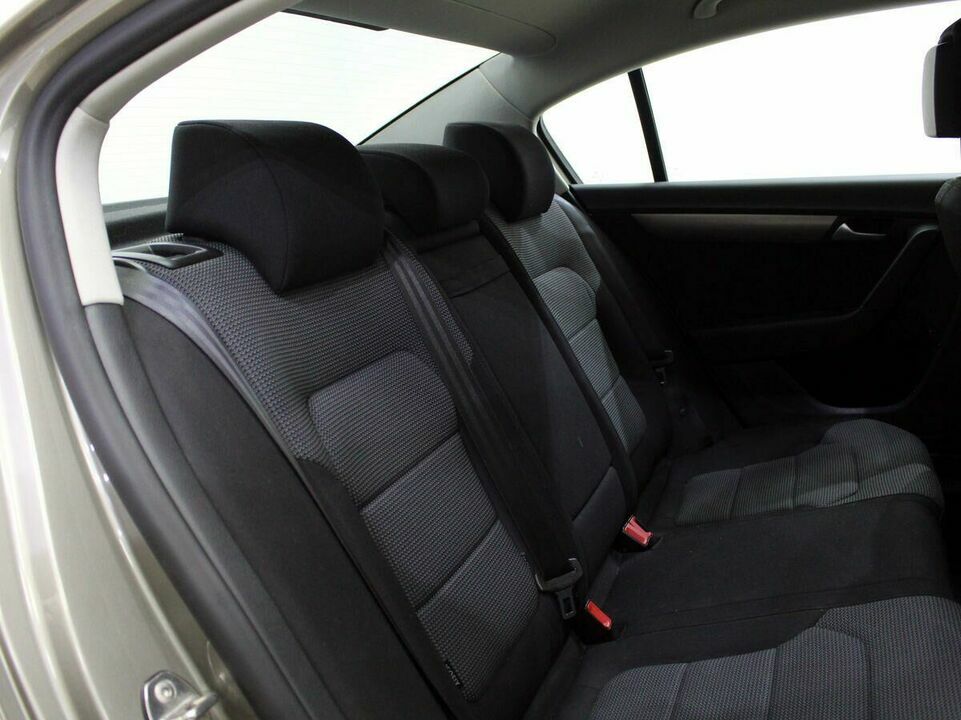 Volkswagen Passat, фото №11