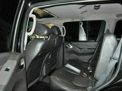 Nissan Pathfinder III Рестайлинг, фото №6
