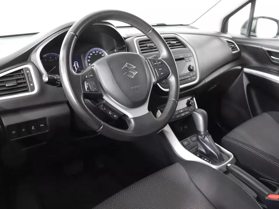 Suzuki SX4, фото №9