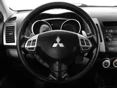 Mitsubishi Outlander, фото №9