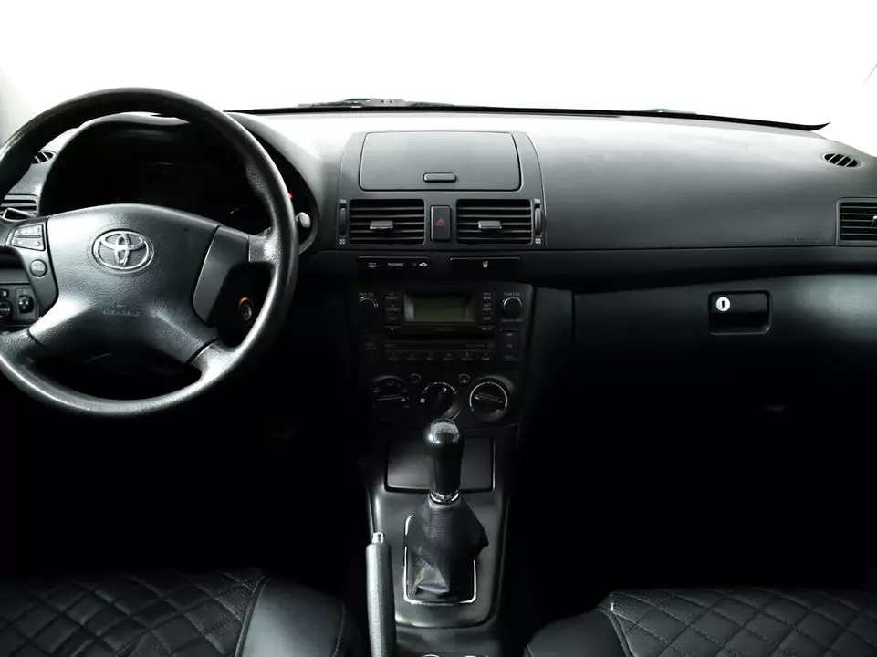 Toyota Avensis, фото №11
