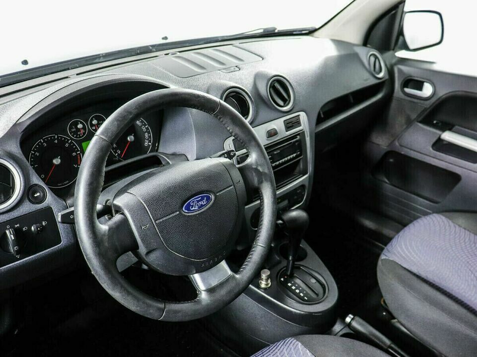 Ford Fusion I Рестайлинг, фото №9