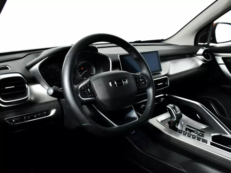Geely Coolray, фото №13