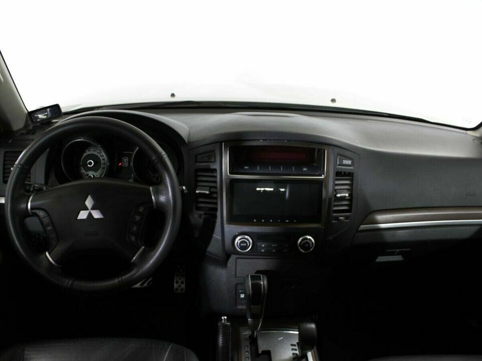 Mitsubishi Pajero IV, фото №9