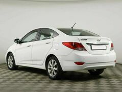 Hyundai Solaris 1.6 Автомат, фото №3