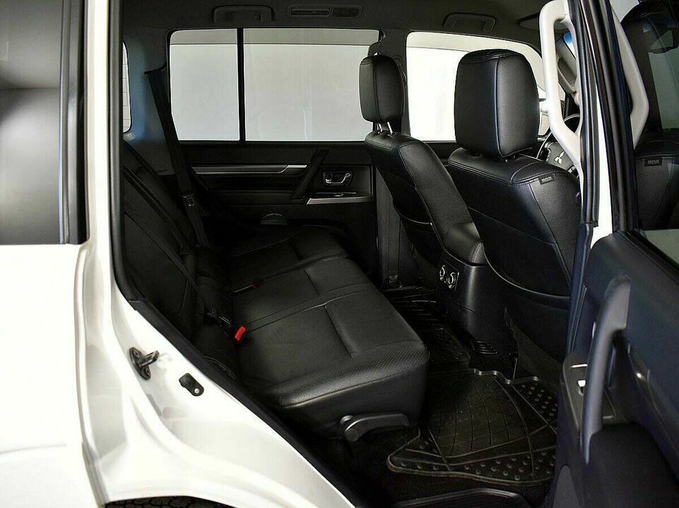 Mitsubishi Pajero IV Рестайлинг 1, фото №7