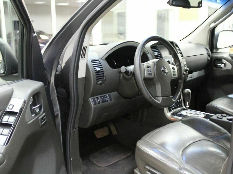 Nissan Pathfinder III Рестайлинг, фото №6