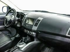 Mitsubishi Outlander II, фото №6