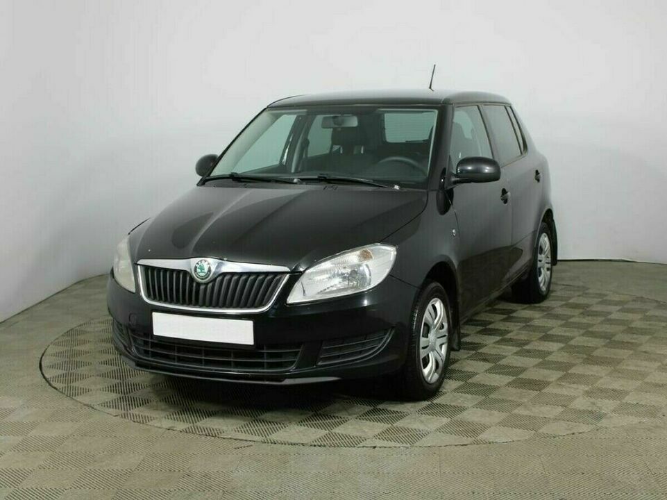 Skoda Fabia II Рестайлинг, фото №1