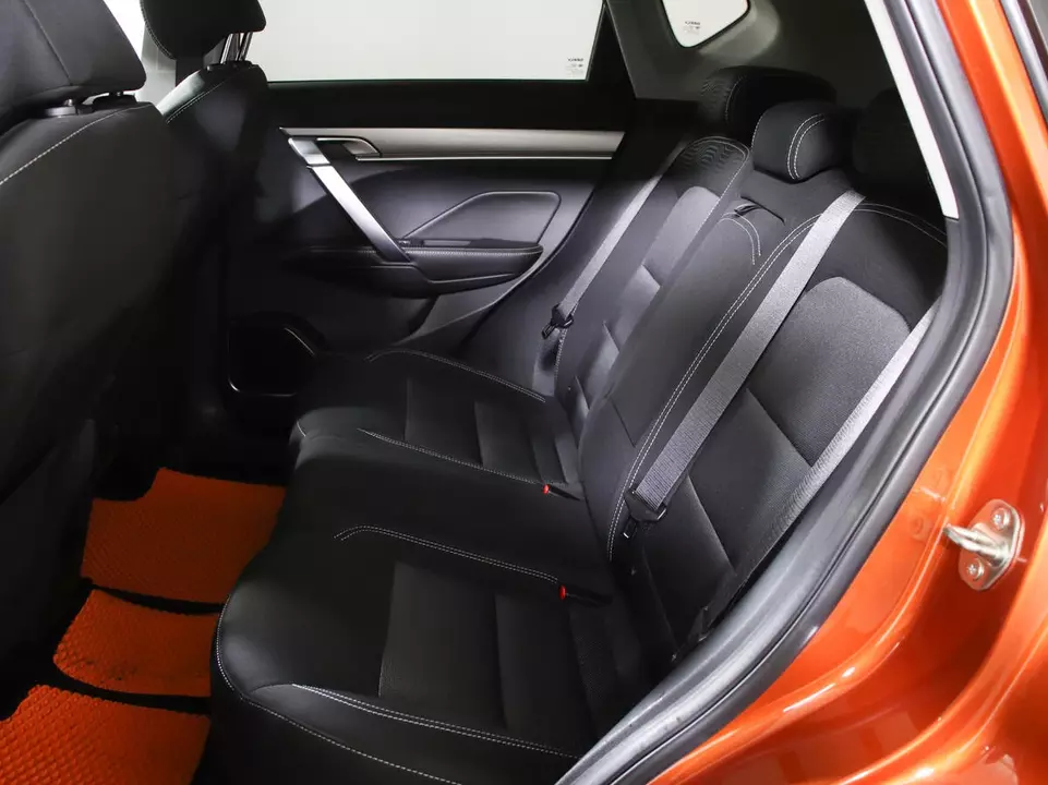 Geely Coolray, фото №10