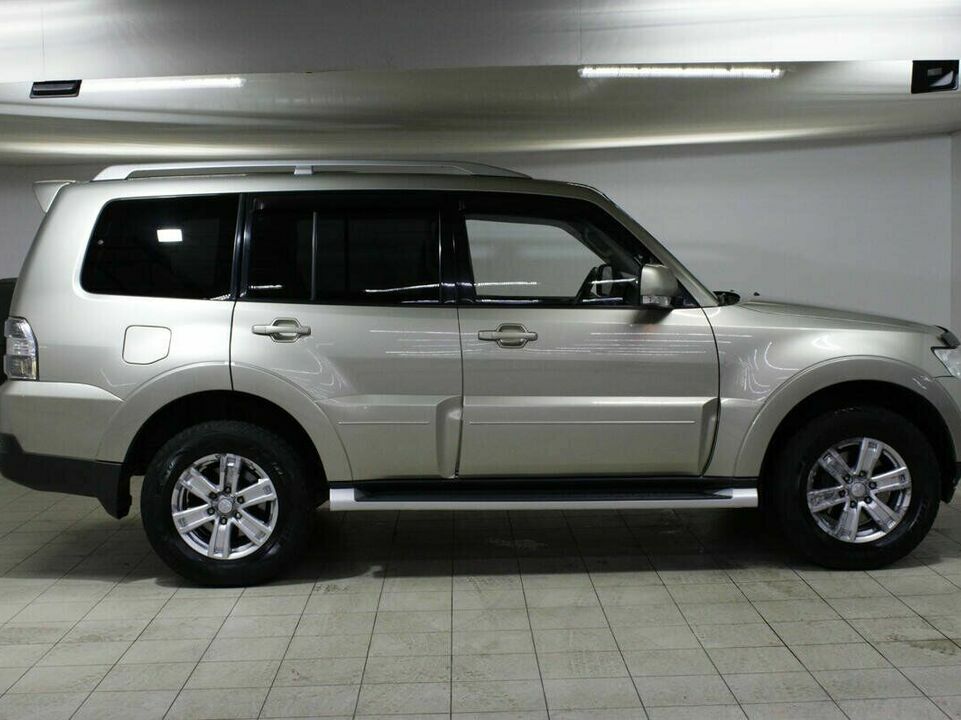 Mitsubishi Pajero IV, фото №4