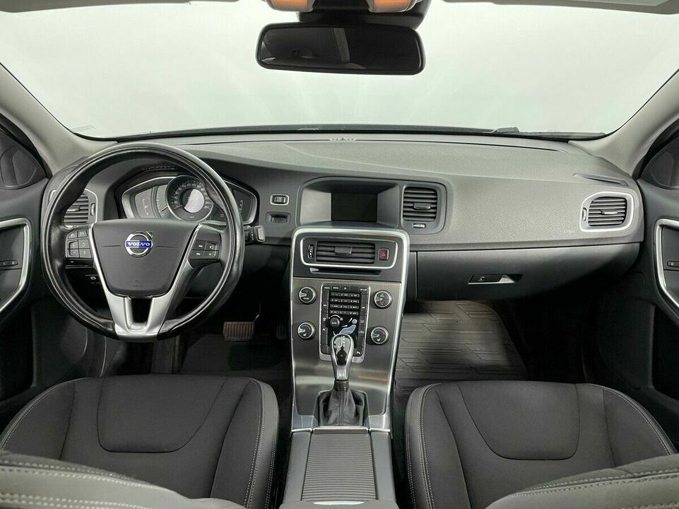 Volvo S60 II Рестайлинг, фото №5