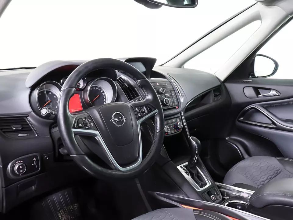 Opel Zafira, фото №16