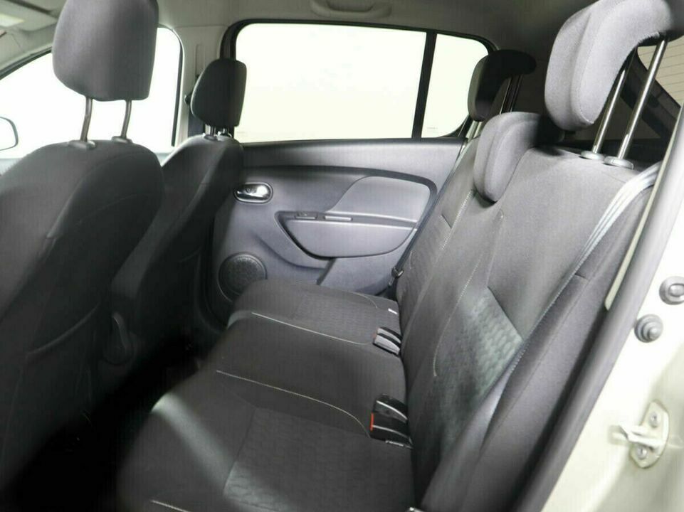 Renault Sandero II, фото №8