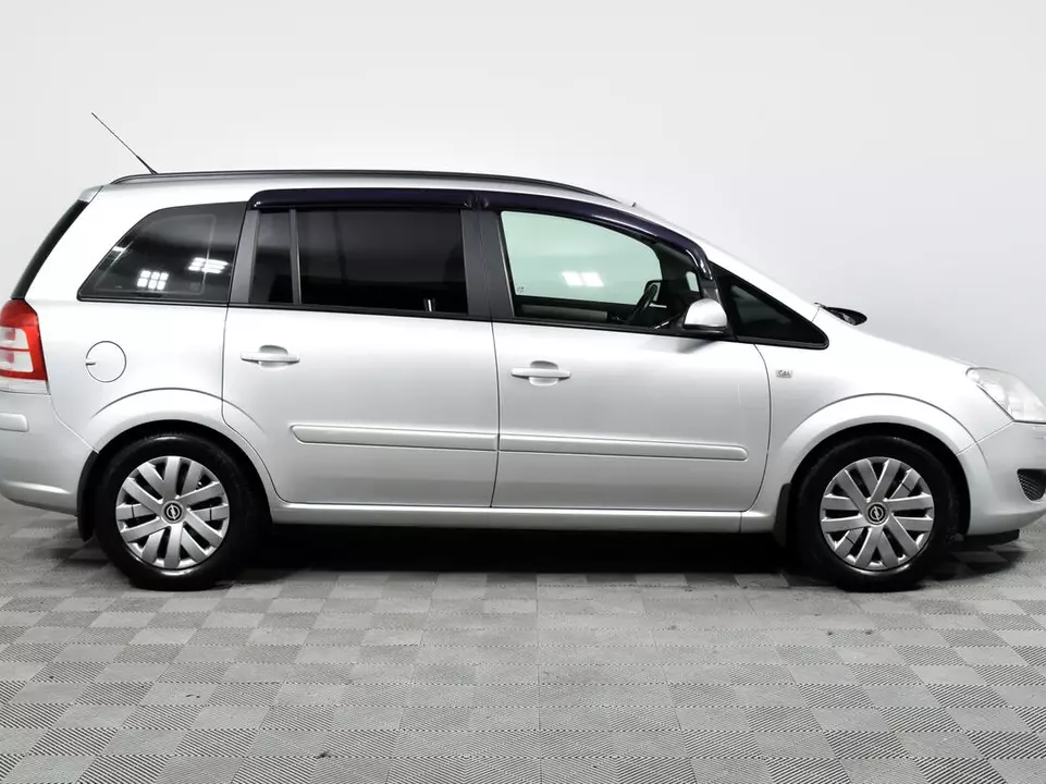 Opel Zafira, фото №4