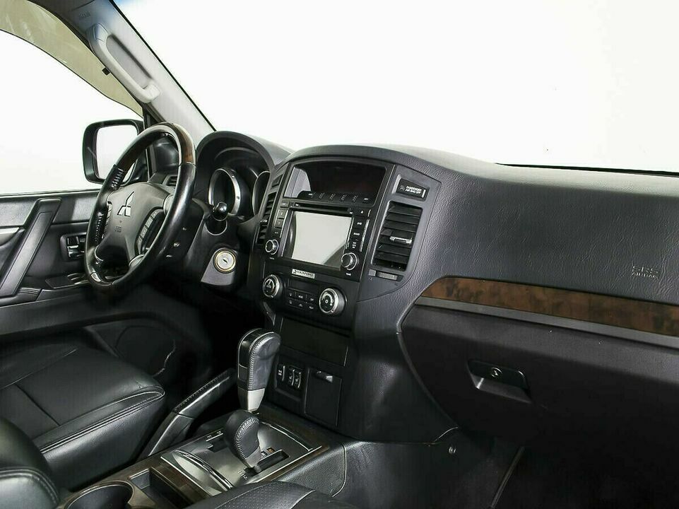 Mitsubishi Pajero IV, фото №7