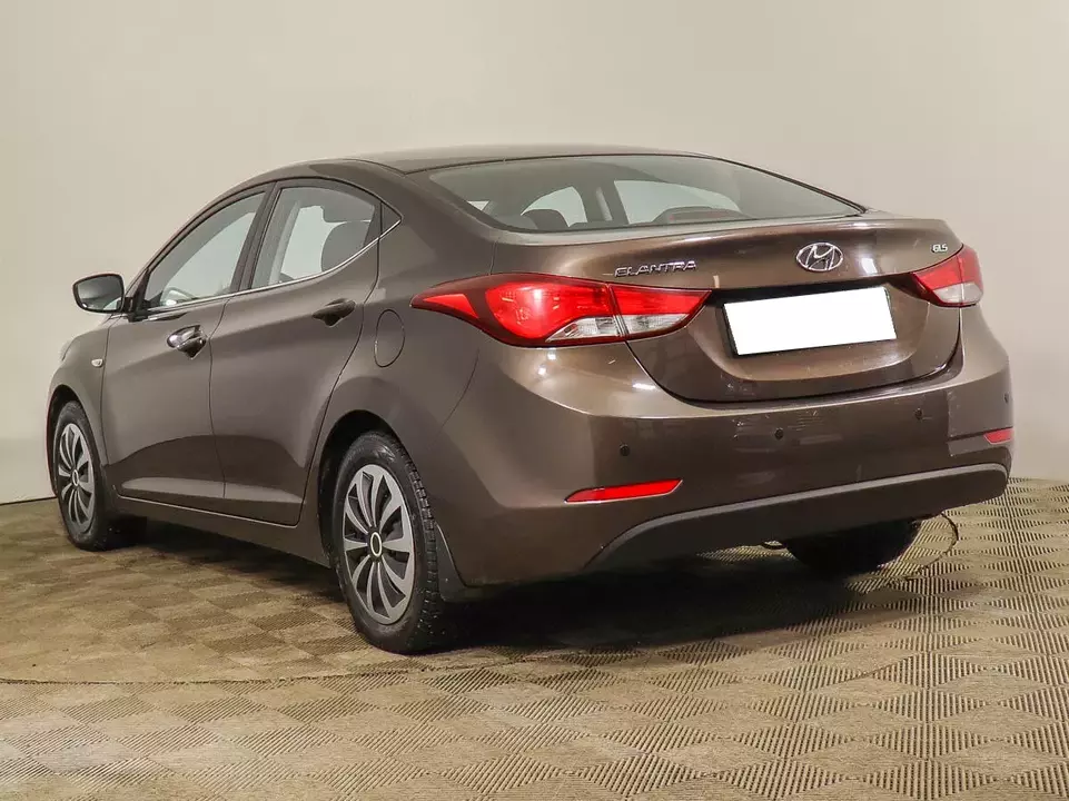 Hyundai Elantra, фото №2