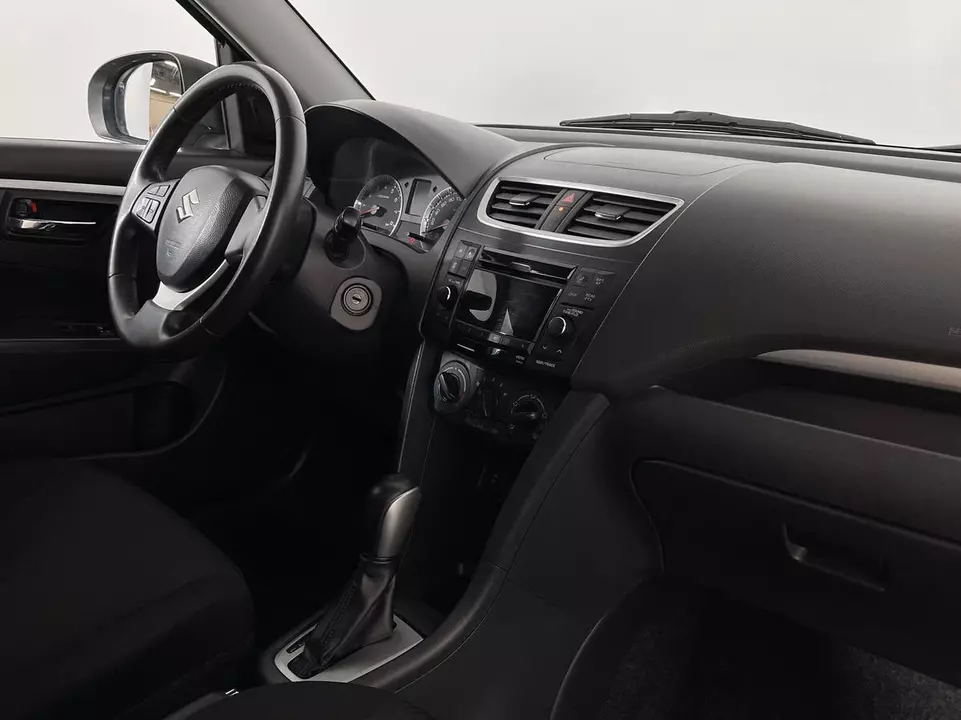 Suzuki Swift, фото №9