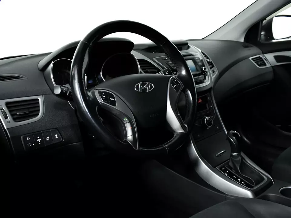 Hyundai Elantra, фото №13
