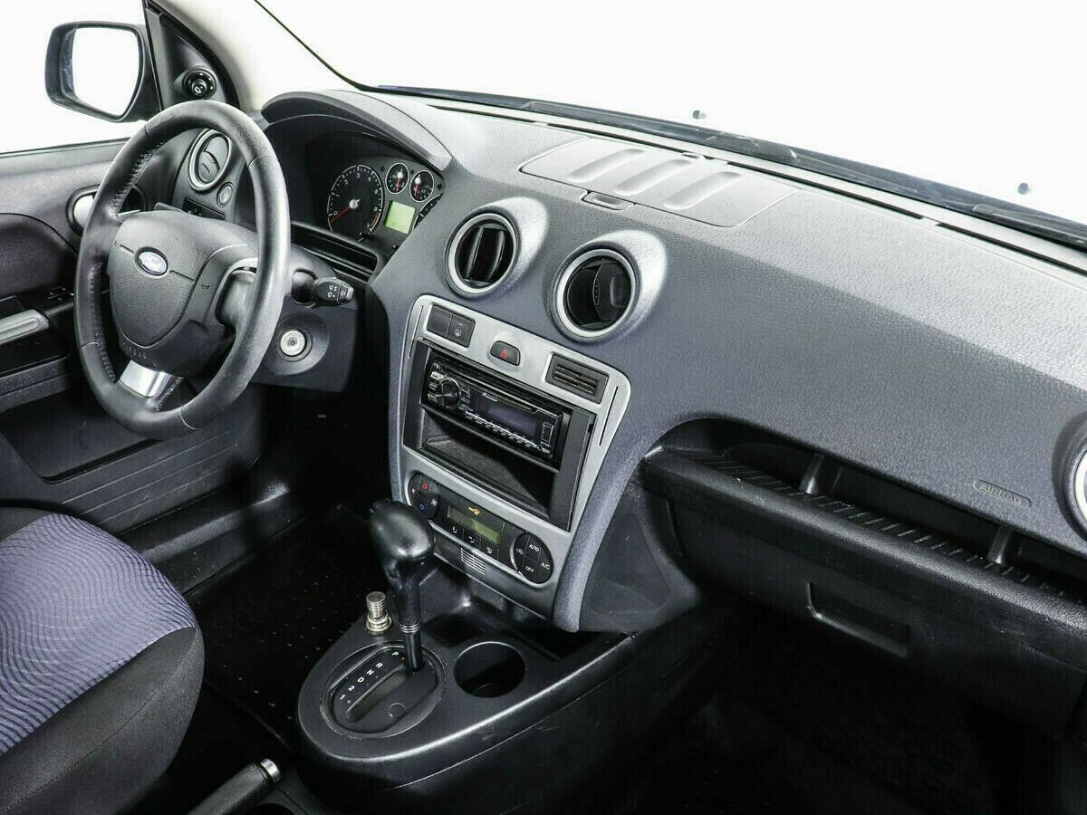 Ford Fusion I Рестайлинг, фото №8