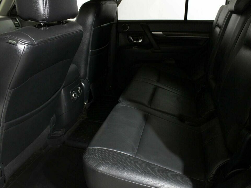Mitsubishi Pajero IV, фото №12