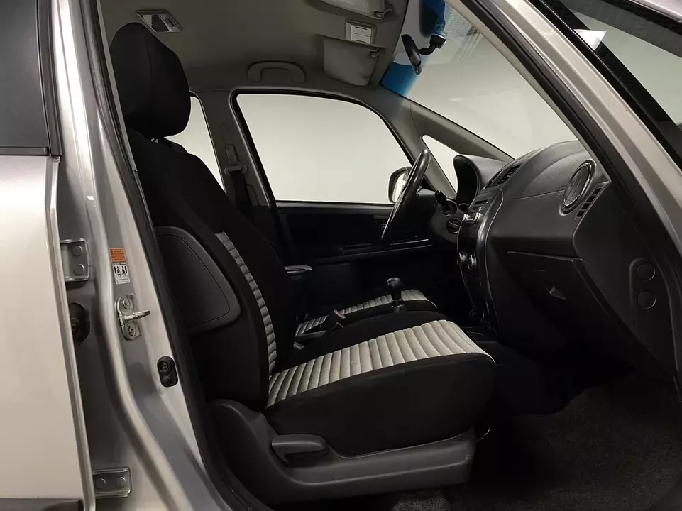 Suzuki SX4, фото №12