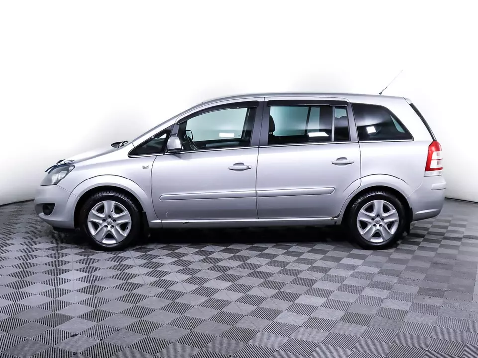 Opel Zafira, фото №8