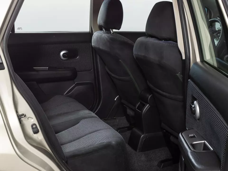 Nissan Tiida, фото №12