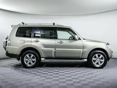 Mitsubishi Pajero IV, фото №2