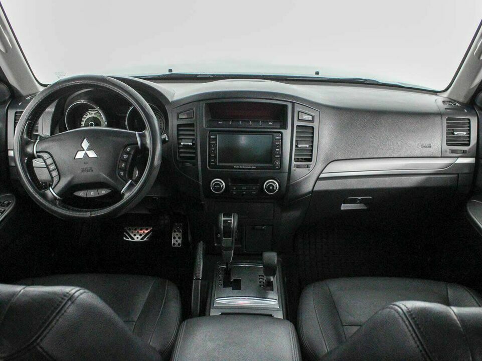 Mitsubishi Pajero IV Рестайлинг 1, фото №10