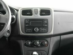 Renault Logan II, фото №6